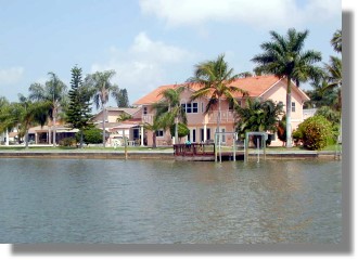 Villa am Wasser in Naples Park Florida