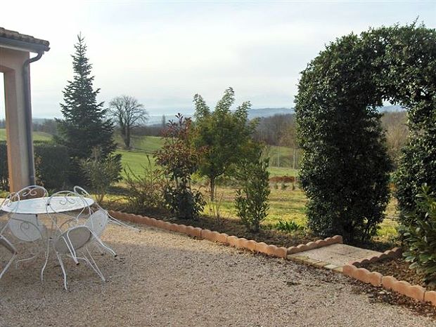 Terrase mit Ausblick vom Einfamilienhaus in Sdfrankreich