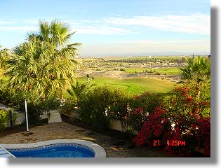 Haus mit Pool am Golfplatz bei Murcia