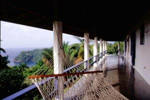 Balkon vom Ferienhaus auf Tobago