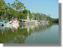 Marina der Bootswerkstatt in Honduras
