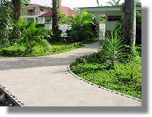 Reparaturwerkstatt f�r Motorboote mit Einfamilienhaus Wohnhaus