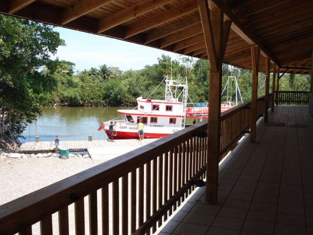 Marina der Reparaturwerkstatt in La Ciba Honduras