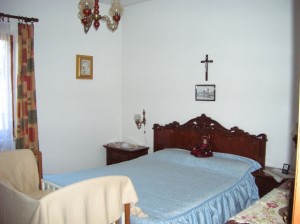 Schlafzimmer im Ferienhaus in Nettuno
