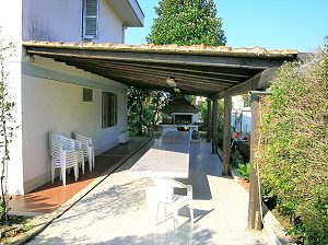 Terrasse des Hauses