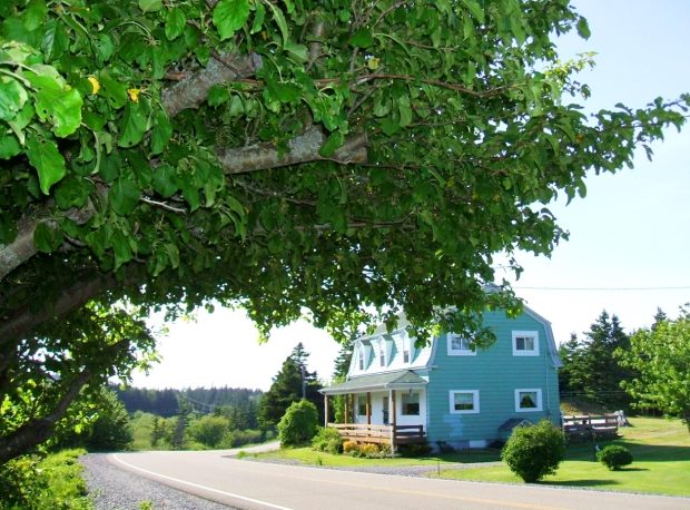 Wohnhaus mit G�stehaus Kanada Chedabucto Bay Nova Scotia zum Kauf Verkauf