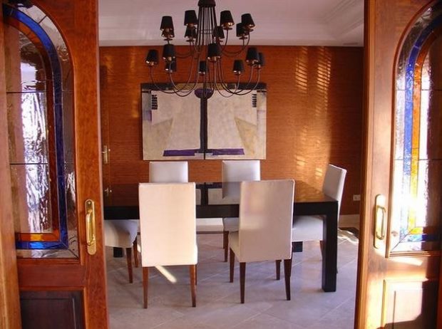 Essbereich der Luxusvilla in Sdspanien