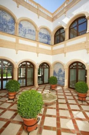 Patio der Luxusvilla in Spanien