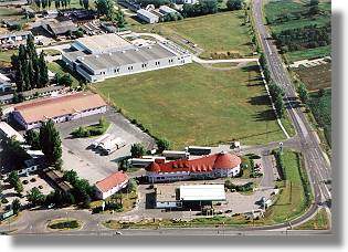 Gewerbegrundst�ck mit Lagerhalle Ungarn
