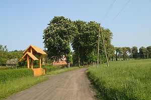 Stra�e zum Acker Grundst�ck