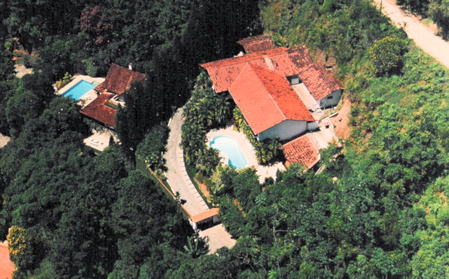 Blumenau Grundstck mit Einfamilienhaus Ferienhaus im Grnen zum Kaufen