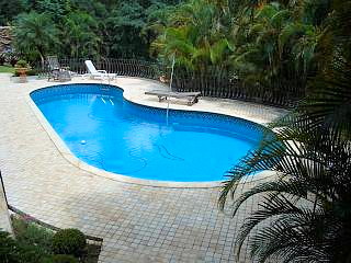 Pool vom Einfamilienhaus in Blumenau Brasilien