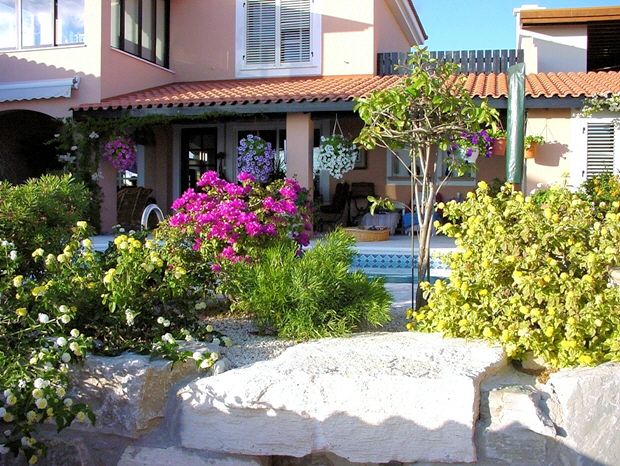 Garten Grundstck der Villa bei Paphos auf Zypern