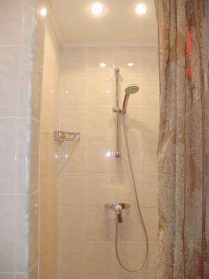 Duschbad im Wohnhaus Duschbad im Wohnhaus