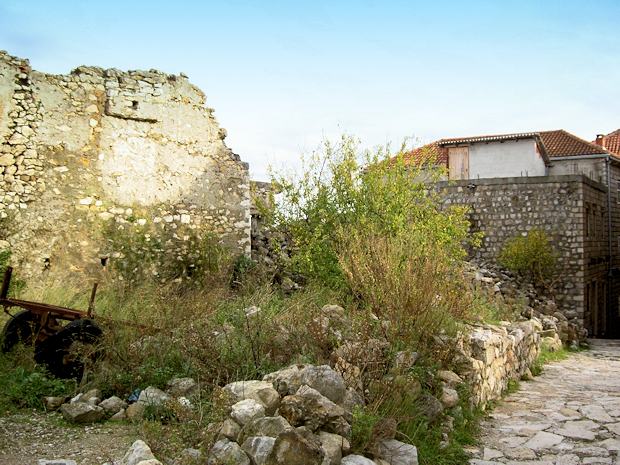 Baugrundstck auf der Burg Ulcinj in Montenegro