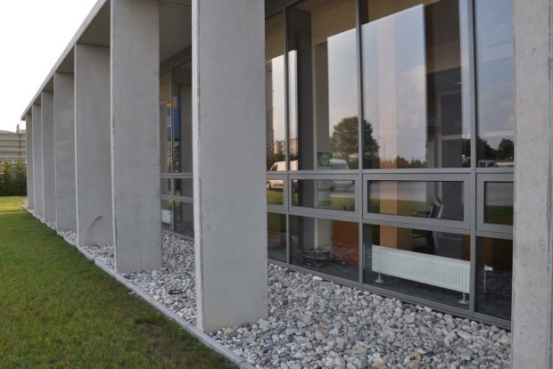 Broteil der Werkstatthalle