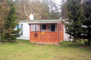 Nebenhaus auf dem Grundstück vom Einfamilienhaus Nebenhaus auf dem Grundstück vom Einfamilienhaus