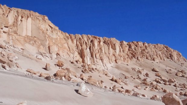 Landschaft der Ranch Campo bei Vinchina in Argentinien