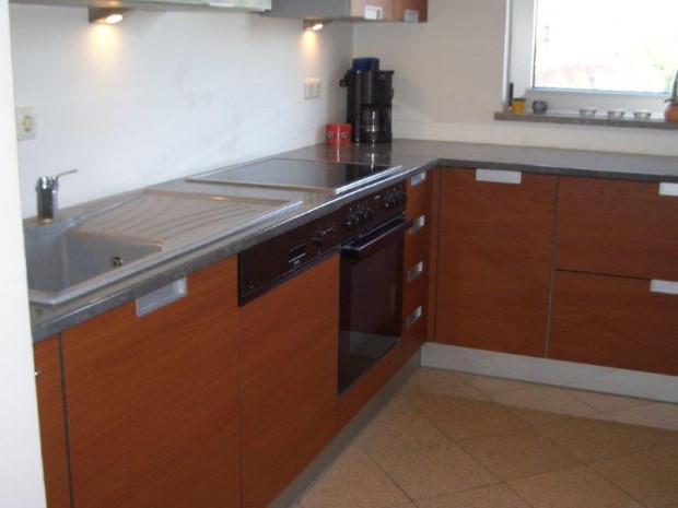 Einbaukche der Wohnung in Belgrad