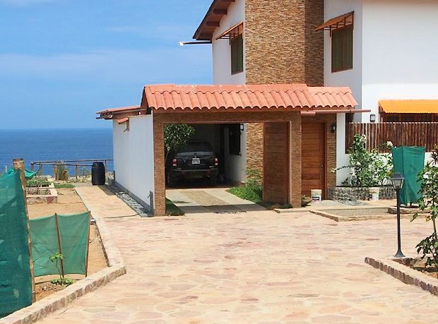 Ferienhaus mit Meerblick in Tumbes Peru