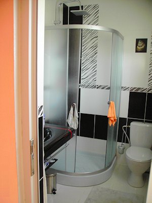 Bad einer Gstewohnung in Saky