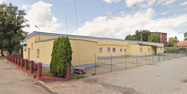 Gebude mit Gewerbehalle in Szprotawa bei Zagan Polen