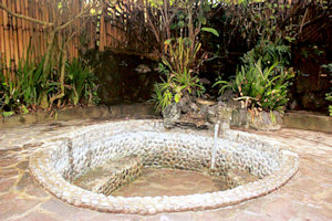 Jacuzzi der Bungalowanlage