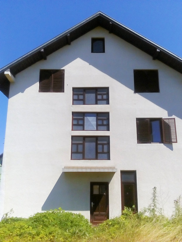 Rckansicht vom Ferienhaus in Bor Serbien