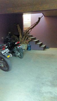 Garage des Wohnhauses