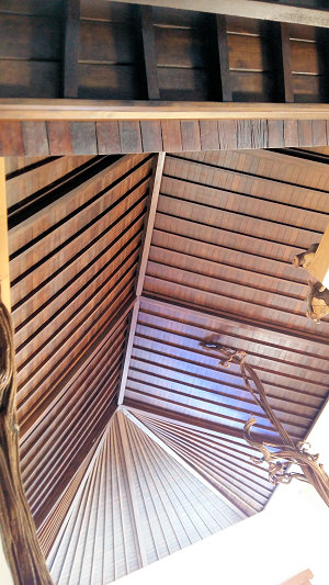 Dach im Wohnbereich vom Einfamilienhaus