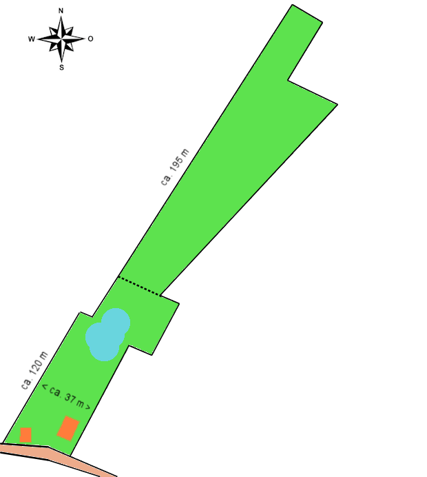 Grundst�ck vom Ferienhaus mit G�stehaus in Moyobamba