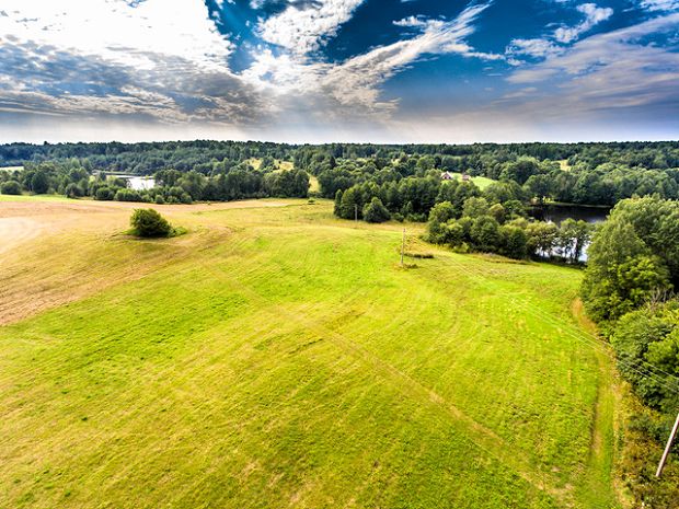 Perkaliai Grundstck am See in der Gemeinde Moletai Litauen