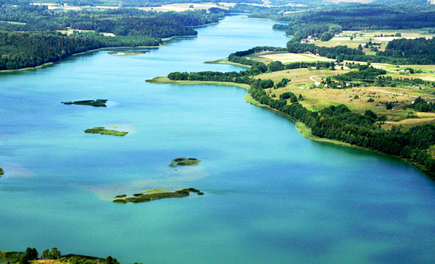 Wohnhuser am See Vilkoksnis