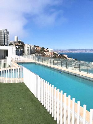 Pool vom Appartmenthaus in Vina del Mar Chile