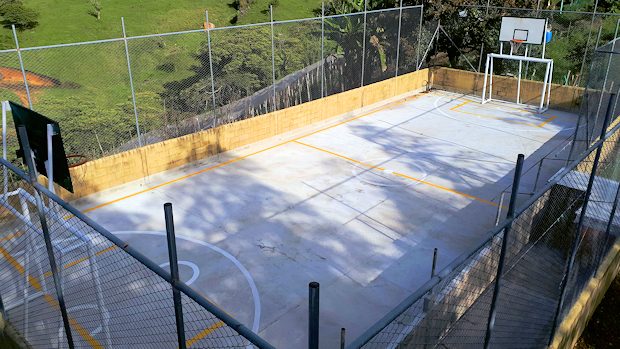 Sportplatz vom G�stehaus