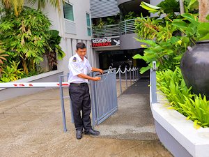 Einfaht zur Garage der Wohnungen