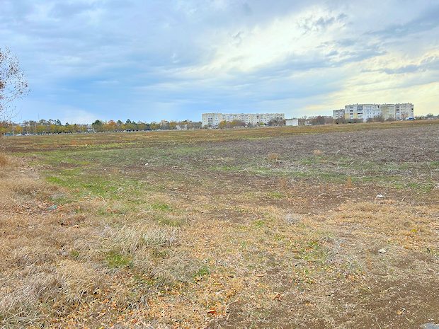 Petrivka Krasnogvardeyskoye Baugrundstcke zum Kaufen