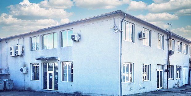 Werkhallen mit Lagerhallen in Satu Mare