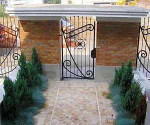 Eingang zum Grundstck vom Einfamilienhaus