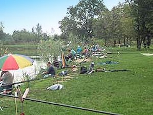 Angelteich fr Angler in der Freizeitanlage