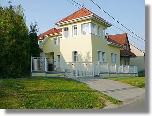 Ferienhaus mit Einliegerwohnung Nhe Balaton Plattensee Ungarn