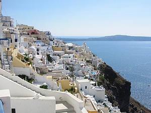Fira an der Caldera