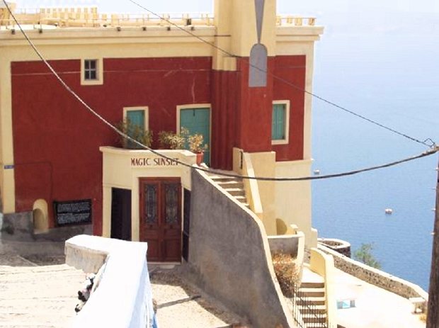 Villa in Thira zum Kaufen vom Immobilienmakler